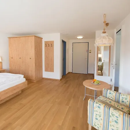 Muchetta Hotel apartamentowy Wiesen